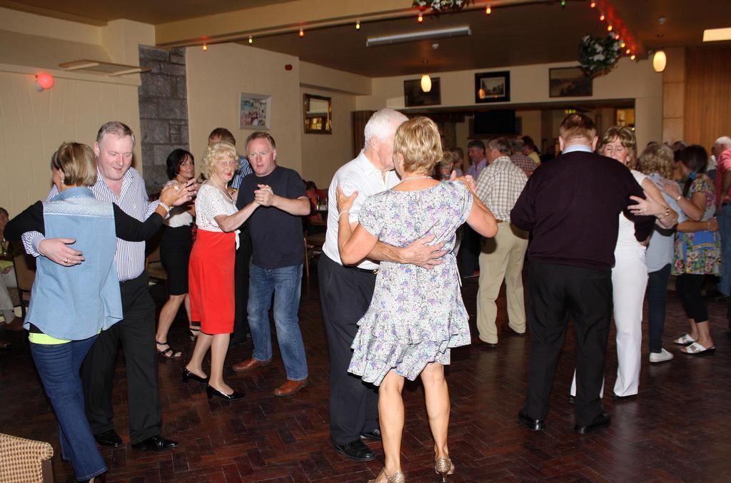 Rathbaun Hotel Lisdoonvarna Esterno foto